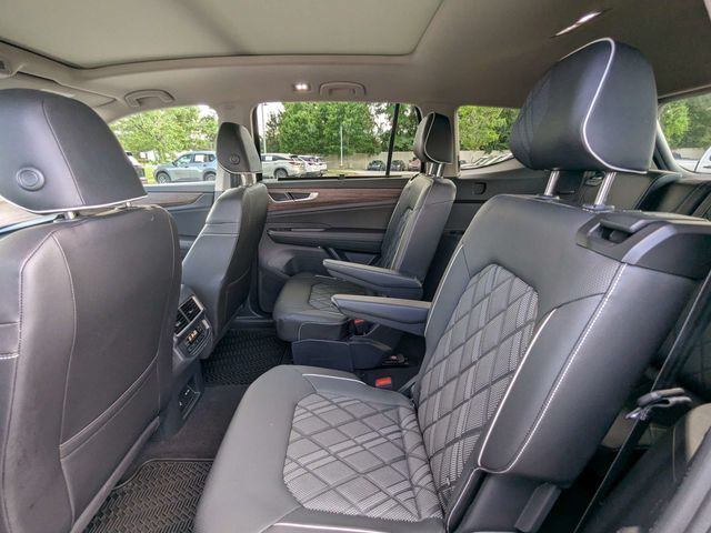 Used 2025 Volkswagen Atlas SUV