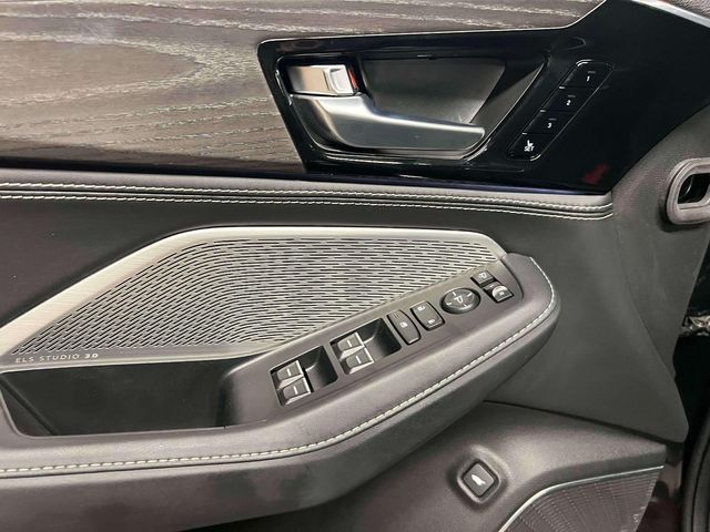 used 2022 Acura MDX car, priced at $43,250