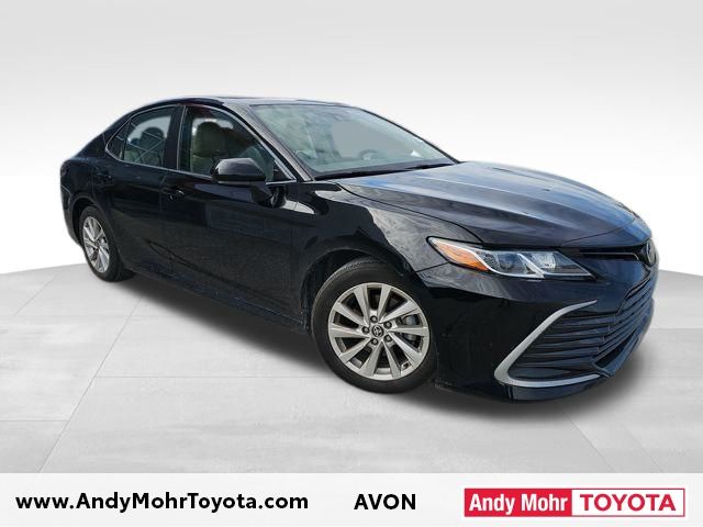 2024 Toyota Camry LE FWD