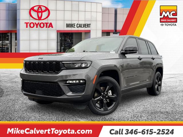 Gray Metallic 2025 Jeep Grand Cherokee SUV / Crossover 4X2 8-Speed Automatic