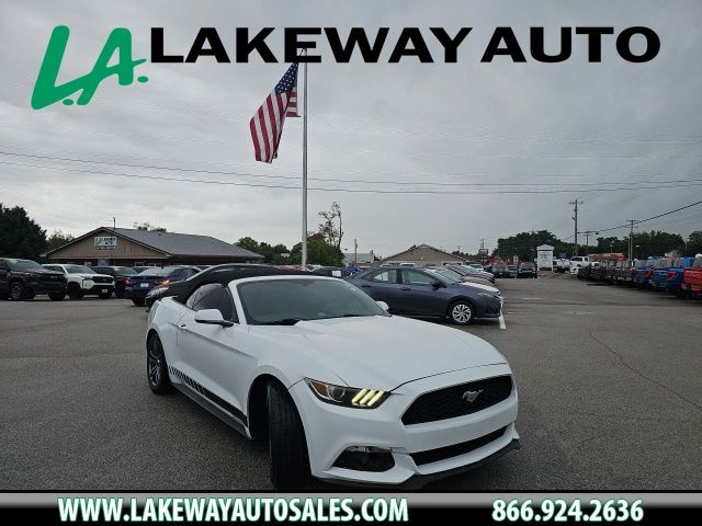 Oxford White 2016 Ford Mustang Convertible Rear-Wheel Drive 6-Speed Automatic