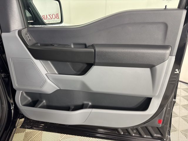 2025 Agate Black Metallic Ford F-150 XL 4X4 Truck