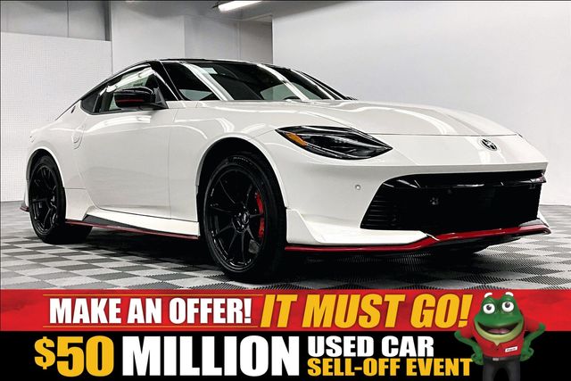 Pearl White TriCoat/ Super Black Two Tone 2027 Nissan Z Coupe Rear-Wheel Drive 6-Speed Manual
