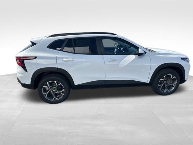 2025 Chevrolet Trax LT photo