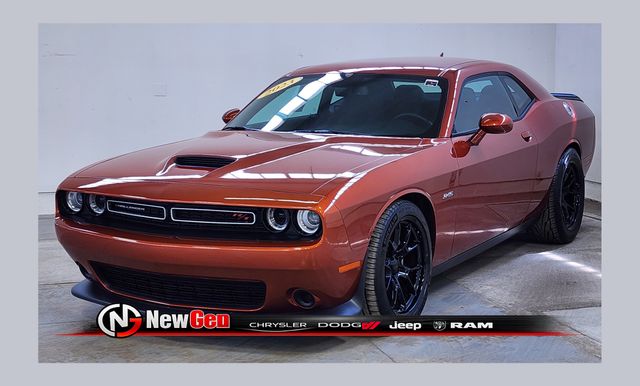 Sinamon Stick 2023 Dodge Challenger Coupe Rear-Wheel Drive 8-Speed Automatic