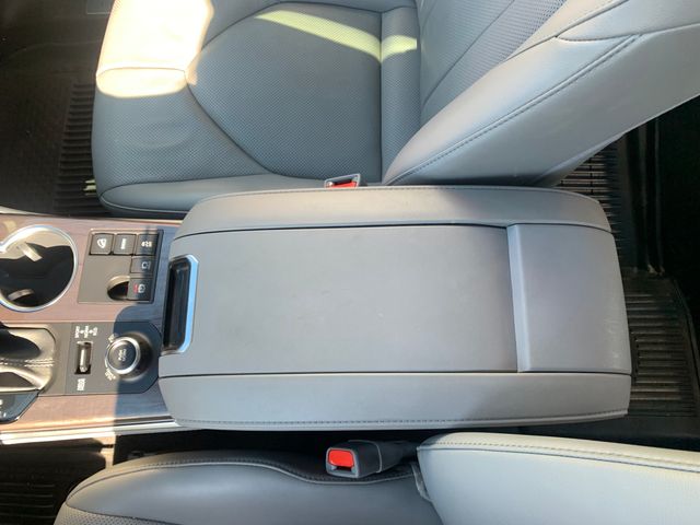 Used 2023 Toyota Highlander SUV