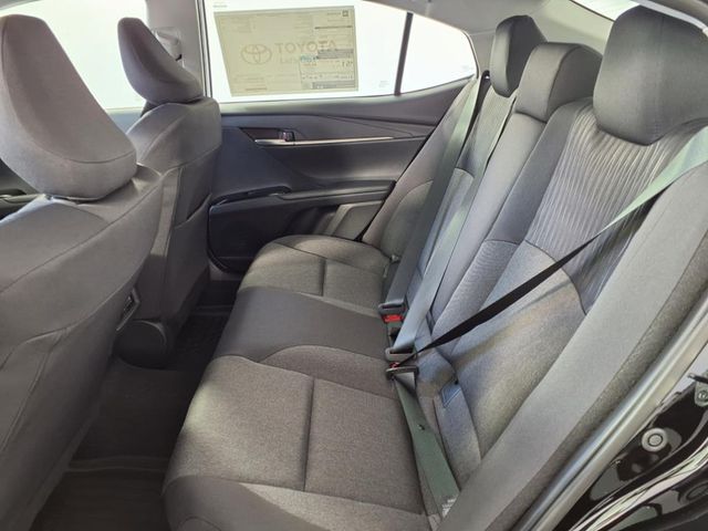 2025 Toyota Camry LE photo