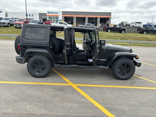 2017 Jeep Wrangler Unlimited Sahara 11