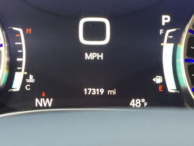 2025 Chrysler Pacifica Limited:B02253