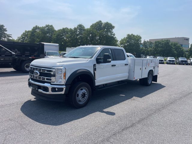 2025 Ford F-550 Super Duty 