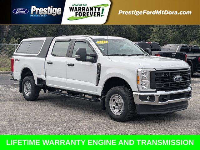 Oxford White 2024 Ford F-250 Super Duty Pickup Truck Four-Wheel Drive Automatic