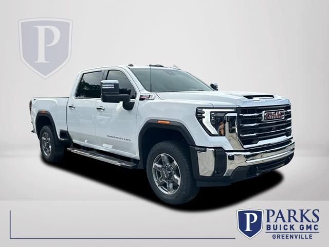 Summit White 2026 GMC Sierra 2500HD Pickup Truck Four-Wheel Drive 10-Speed Automatic