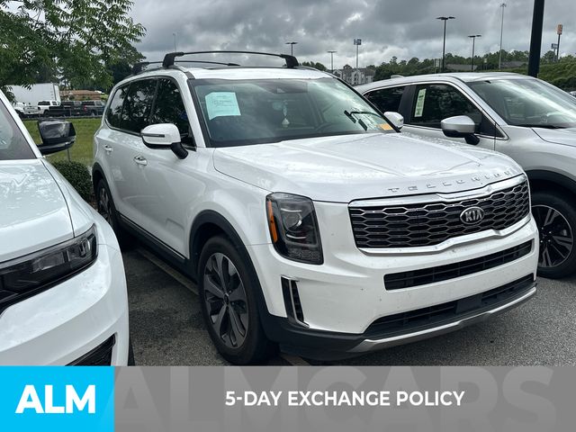Used 2020 White Kia S image 3