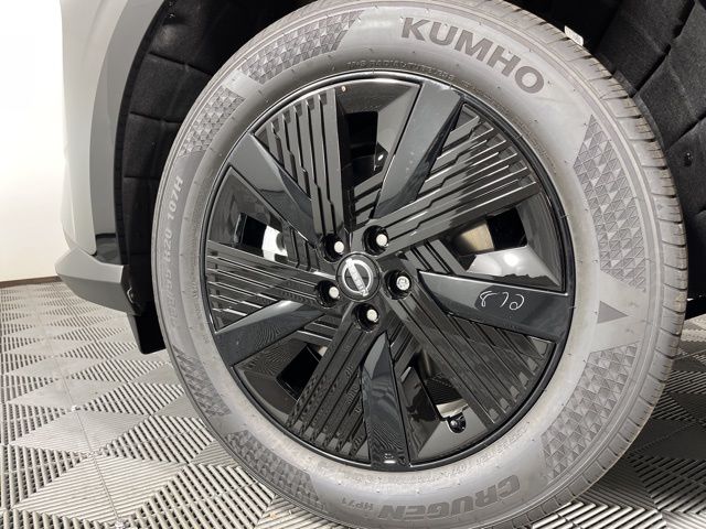 2025 Super Black Nissan Murano SV FWD SUV
