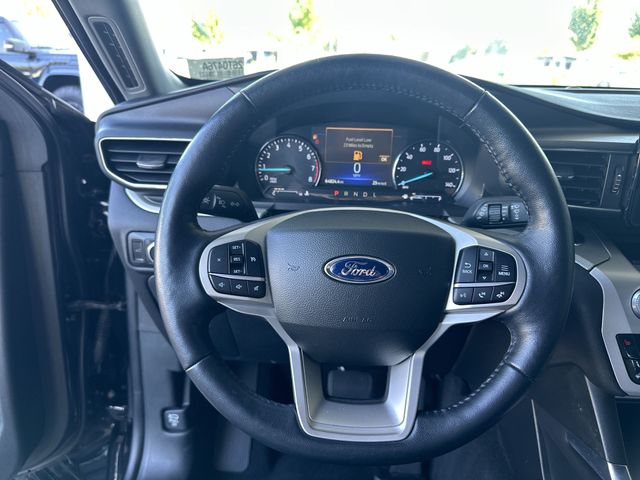 Used 2022 Black Ford XLT image 15