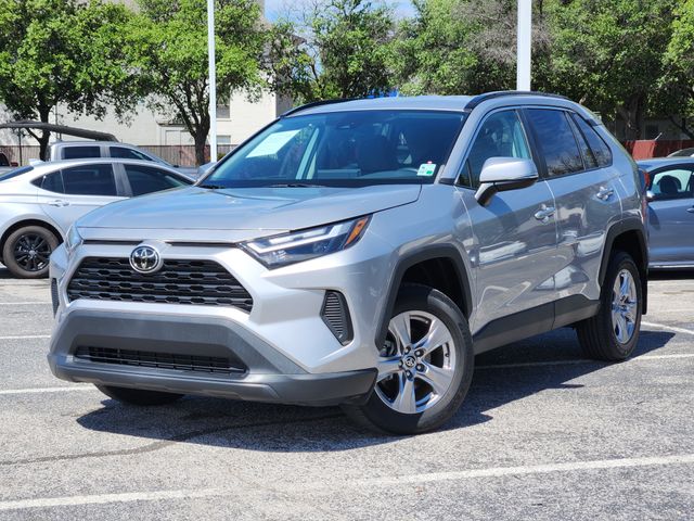 Silver Sky Metallic 2022 Toyota RAV4 XLE FWD SUV / Crossover Front-Wheel Drive 8-Speed Automatic