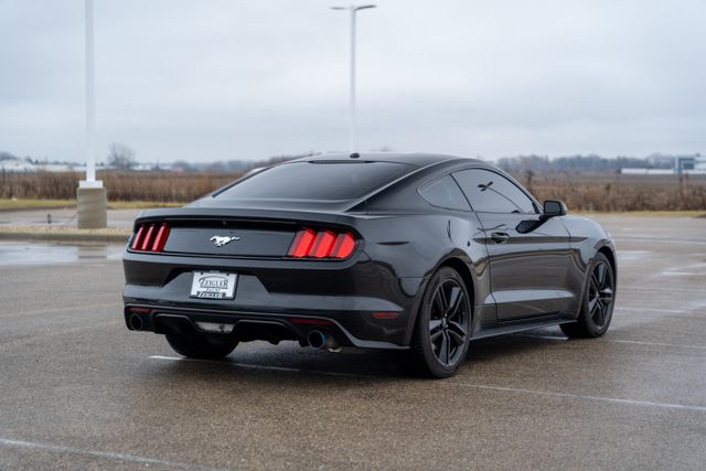 2015 Ford Mustang EcoBoost Premium 7