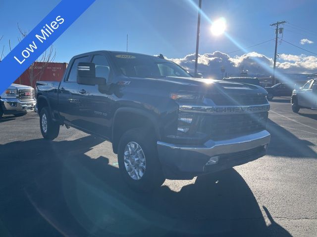 2021 Chevrolet Silverado 2500HD LT 24