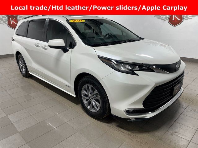 2021 Toyota Sienna XLE 7-Passenger FWD