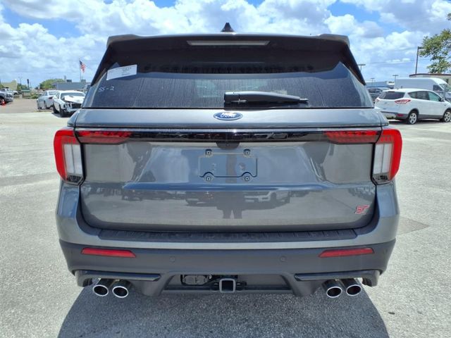 2025 Ford Explorer ST photo