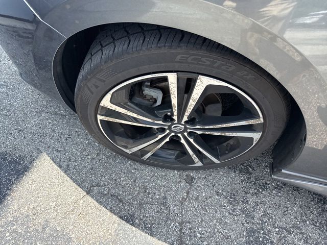 Used 2023 Gray Nissan SR image 6