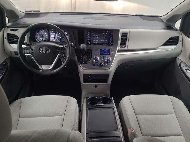 2018 – Toyota – Sienna