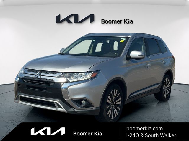 Silver 2019 Mitsubishi Outlander ES S-AWC SUV / Crossover All-Wheel Drive Continuously Variable Transmission