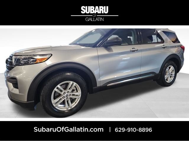 Silver Metallic 2021 Ford Explorer XLT RWD SUV / Crossover Rear-Wheel Drive Automatic