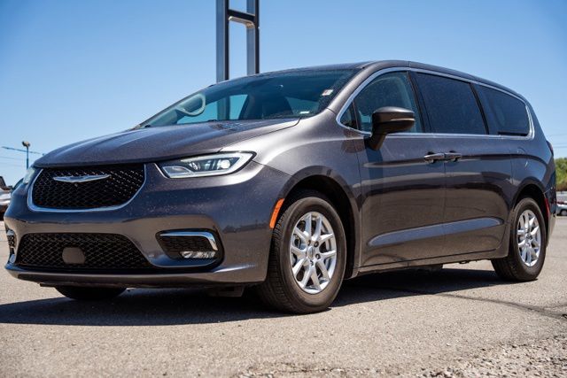 2023 Chrysler Pacifica Touring L FWD
