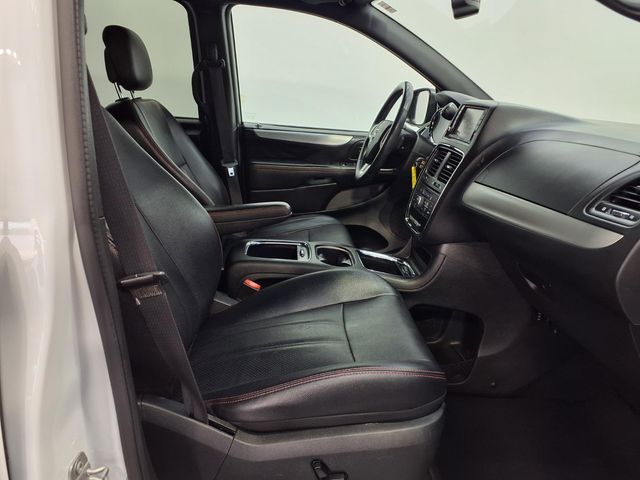 2018 Dodge Grand Caravan GT - 10