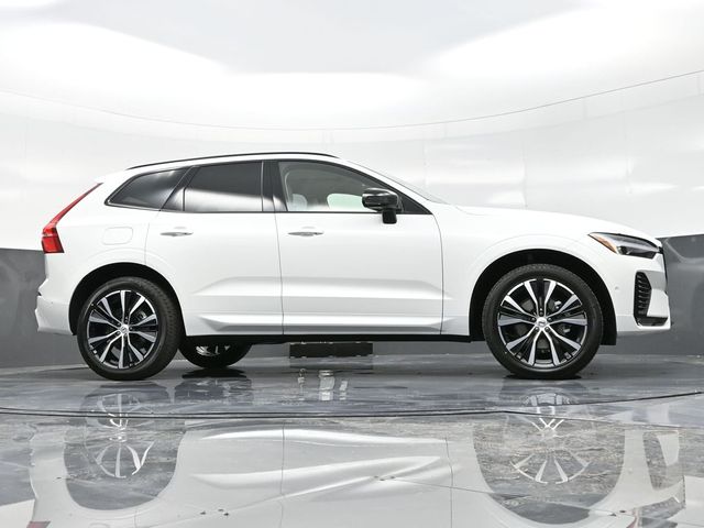 2025 Volvo XC60  photo