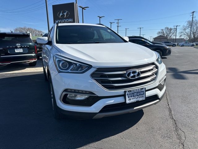 Used 2018 White Hyundai 2.4 Base image 9