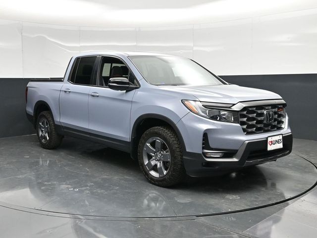 Gray 2024 Honda Ridgeline TrailSport AWD Pickup Truck All-Wheel Drive 9-Speed Automatic