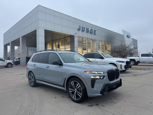 2026 BMW X7 M60i AWD