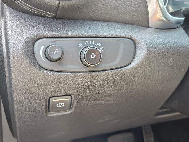 Certified Used 2022 Gray Chevrolet LT image 26