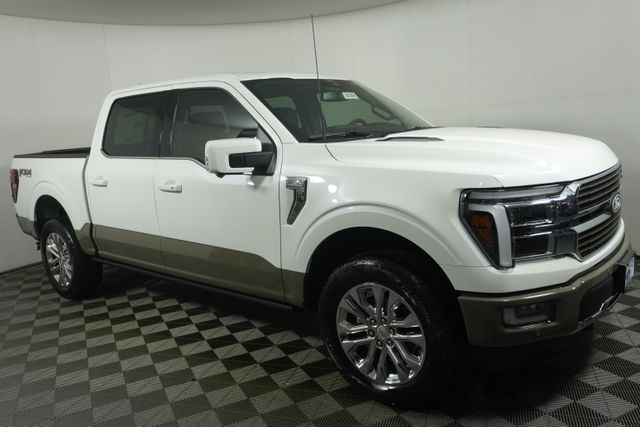 Star White Metallic Tri-Coat 2026 Ford F-150 Pickup Truck Four-Wheel Drive Automatic
