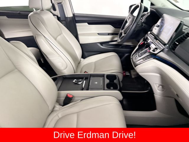 Used 2025 Honda Odyssey Van