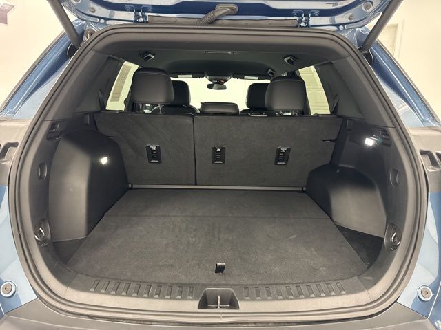 used 2026 Chevrolet Equinox car, priced at $28,988