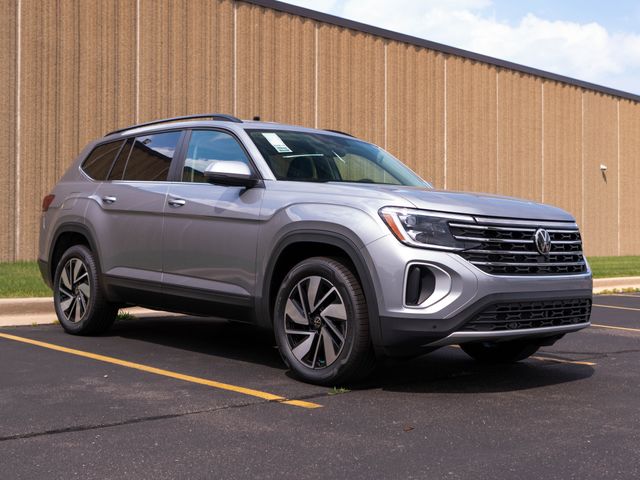 2026 Volkswagen Atlas photo 1