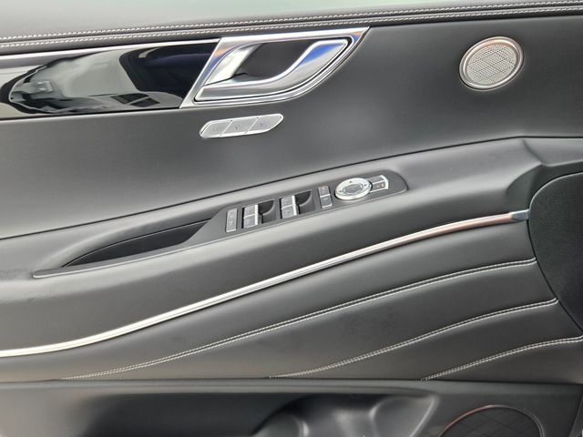 2027 Genesis GV80
