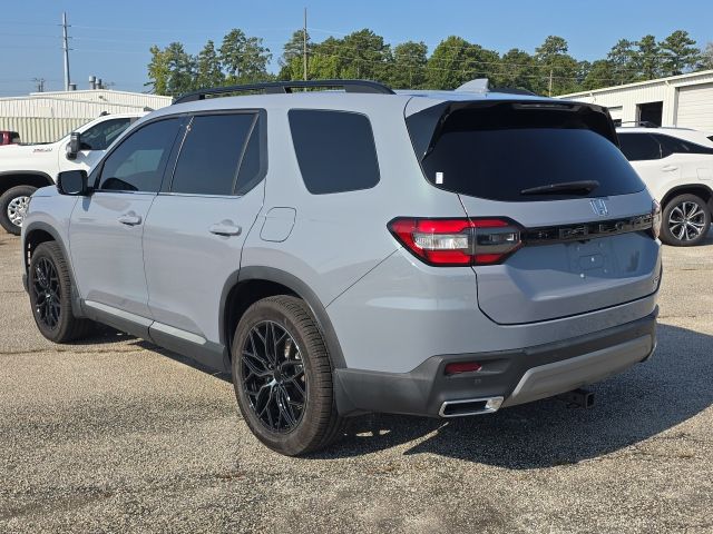 2025 Honda Pilot Touring:L168808A