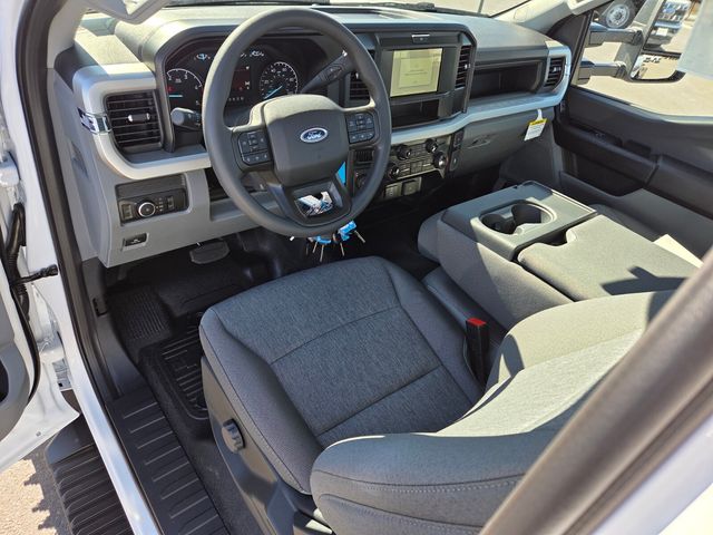 New 2026 Ford Super Duty F-450 Chassis Regular Cab (DRW) 169" Wheelbase XL