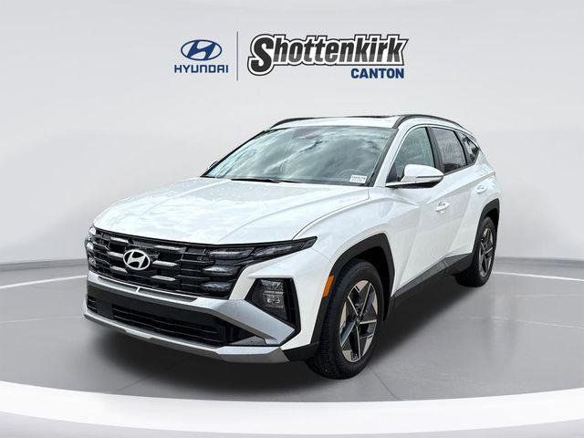White Pearl 2026 Hyundai Tucson SEL Premium FWD SUV / Crossover Front-Wheel Drive 8-Speed Automatic