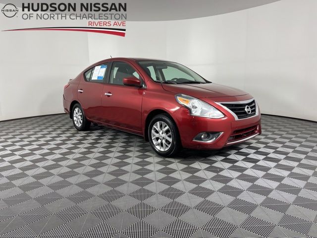 2017 Nissan Versa 1.6 SV 1