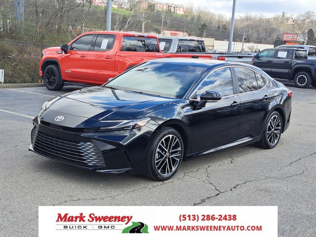 2025 Toyota Camry XLE FWD