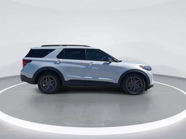 New 2026 Space White Metallic Ford ST image 9
