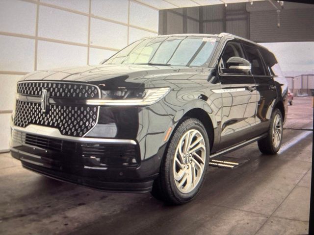 2025 Lincoln Navigator Reserve 4WD's photo