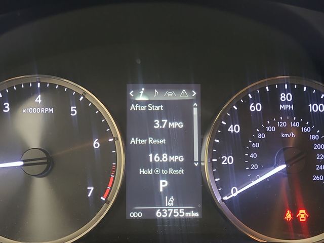 2017 – Lexus – IS