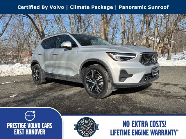Silver Dawn Metallic 2025 Volvo XC40 B5 Core Bright Theme AWD SUV / Crossover All-Wheel Drive Automatic