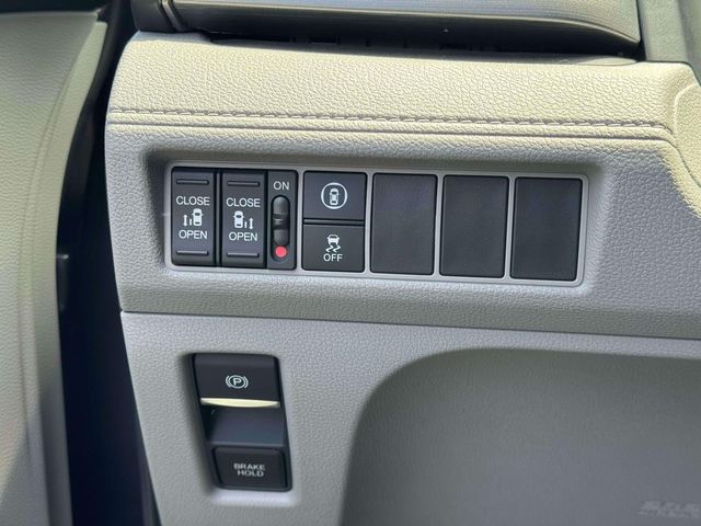 used 2024 Honda Odyssey car, priced at $34,803